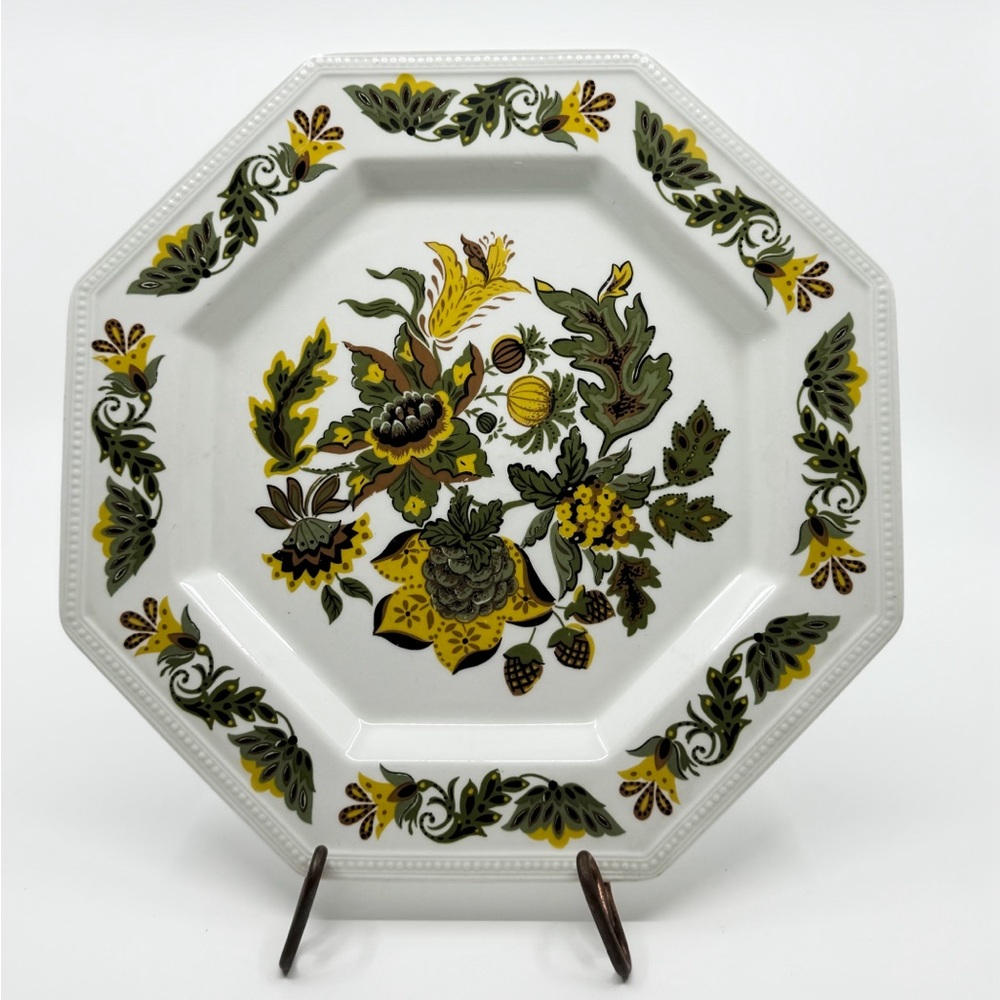 Vintage Johnson Brothers Heritage Persian Garden Ironstone China Dinner Plate